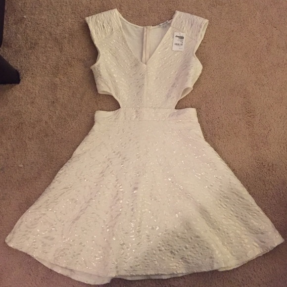 Adorable white dress new with tags