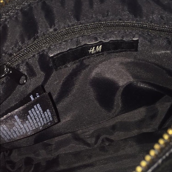 💮 Last Chance Crossbody 💮 - Picture 2 of 3