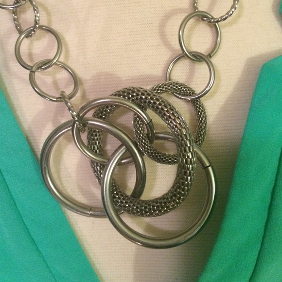 Silver Toned Necklace - Picture 2 of 4