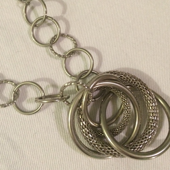 Silver Toned Necklace - Picture 3 of 4
