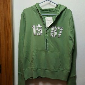 Green Aeropostale sweatshirt