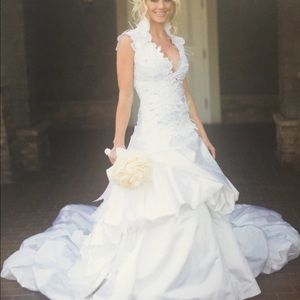 Wedding dress