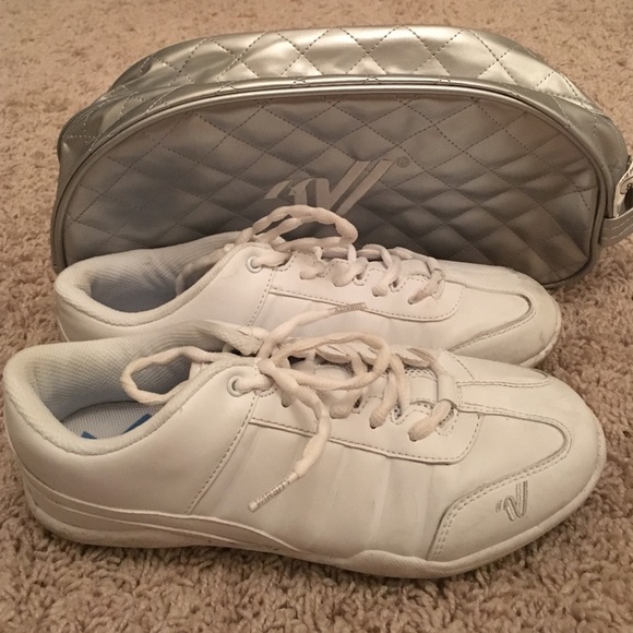 varsity cheer shoes size 8.