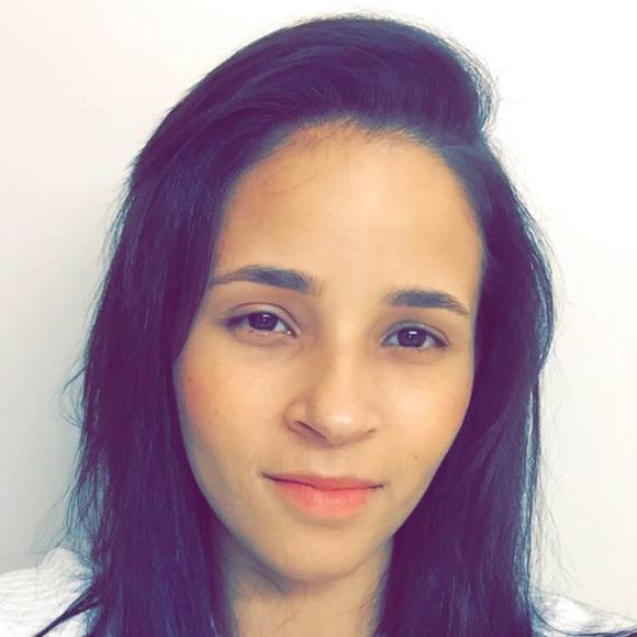 Meet your Posher, Lucia - Picture 1 of 1