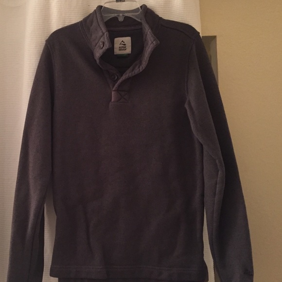 med grey pull over sweater