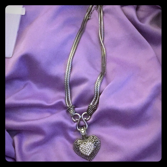 Necklace with heart pendant