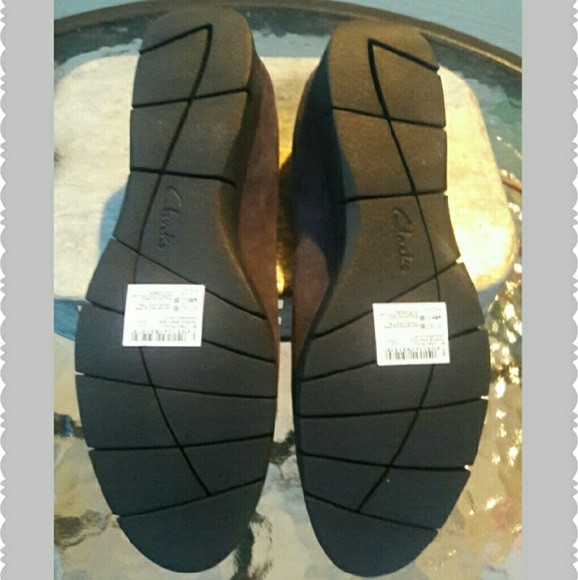 Clarks NWOT Wedge Loafers - Picture 2 of 4