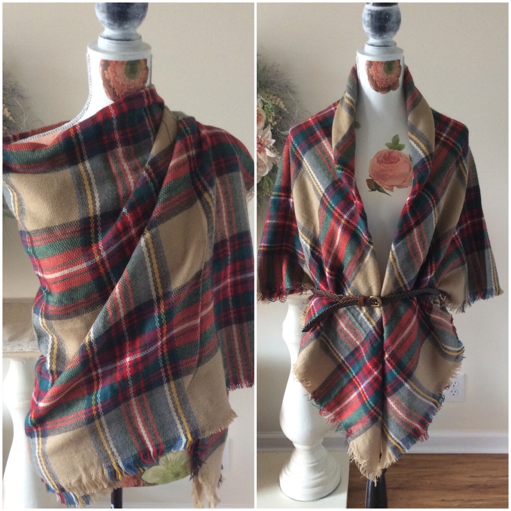THE ESSENTIAL Plaid Blanket Scarf - Picture 3 of 6
