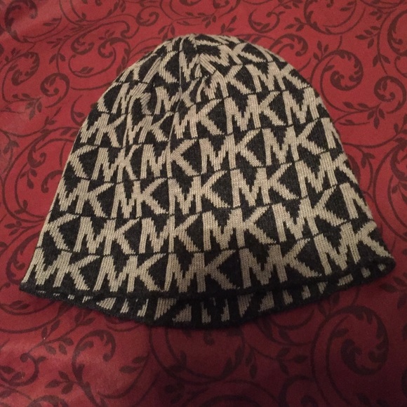 Michael Kors hat