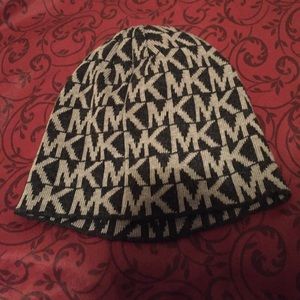 Michael Kors hat