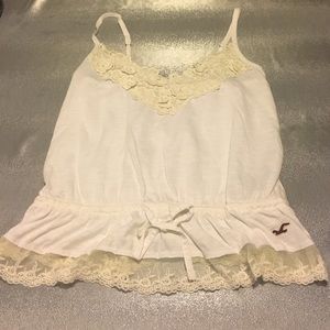 Hollister top