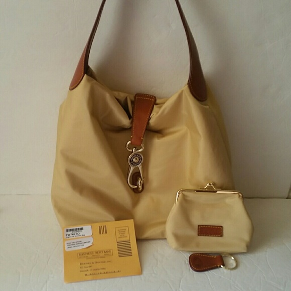 Dooney & Bourke Nylon Hobo with Logo Lock & Acc - Picture 2 of 4