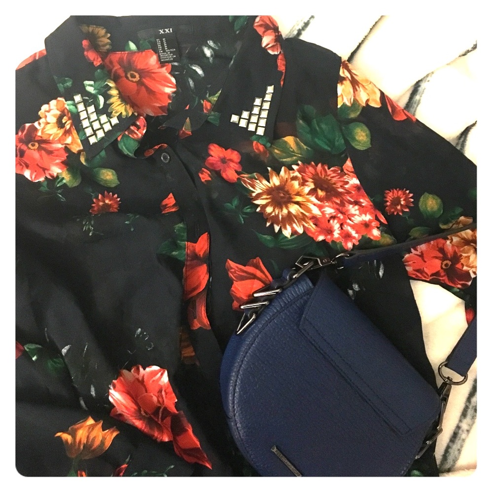 🌸host pick🌸 button up floral shirt