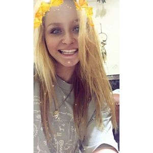 Meet your Posher, Hannah