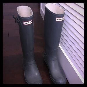 Hunter Wellington rain boots grey size 8 like new