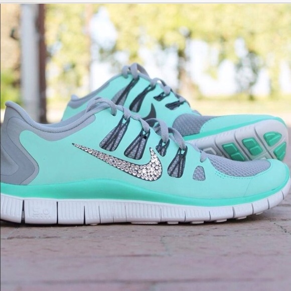 🌟Customized Swarovski Nike free 5.0 size 6.5