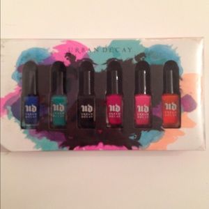 Urban Decay Nail Polish Set