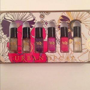 Urban Decay Rollergirl Nail Polish Set