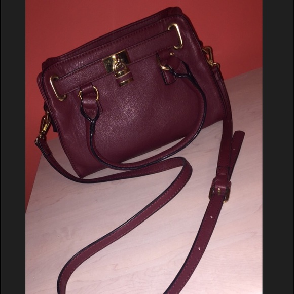 Burgundy Crossover Bag - Picture 1 of 4