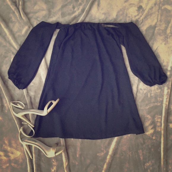 Dresses & Skirts - Off The Shoulder Little Black Dress
