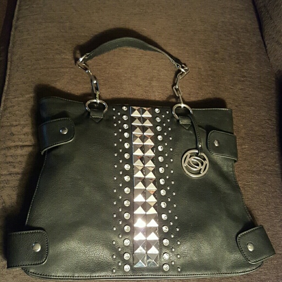 bebe Handbags - Black bebe purse used 1 time! bebe Handbags - Black bebe purse used 1 time!