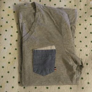 Gray Mens V Neck Pocket Tee size SMALL