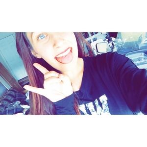 Meet your Posher, Eva