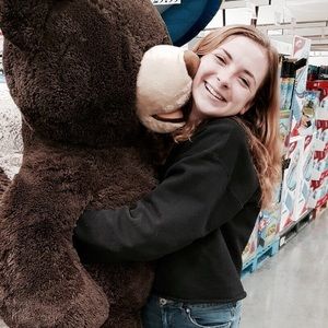 Meet your Posher, Jade