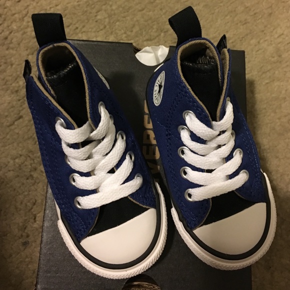 Toddler Converse Chuck Taylor All Star High-Tops - Picture 2 of 3