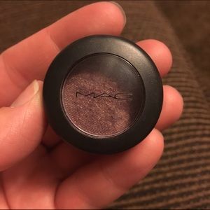 MAC Velvet Eye Shadow Trax