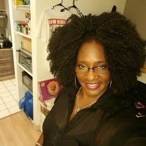 Meet your Posher, Michelle