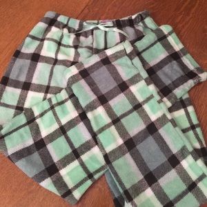 Fleece pajama bottoms size small green plaid