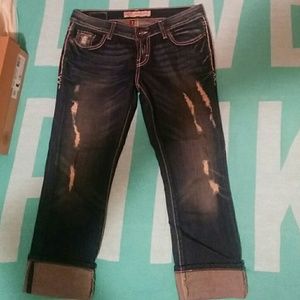 BKE denim Madison skinny cuffed capris size 28