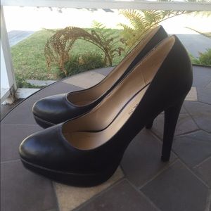 Bakers Sidnie Black Heels