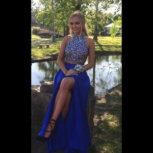 FORMAL DRESS