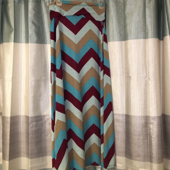 Chevron maxi skirt