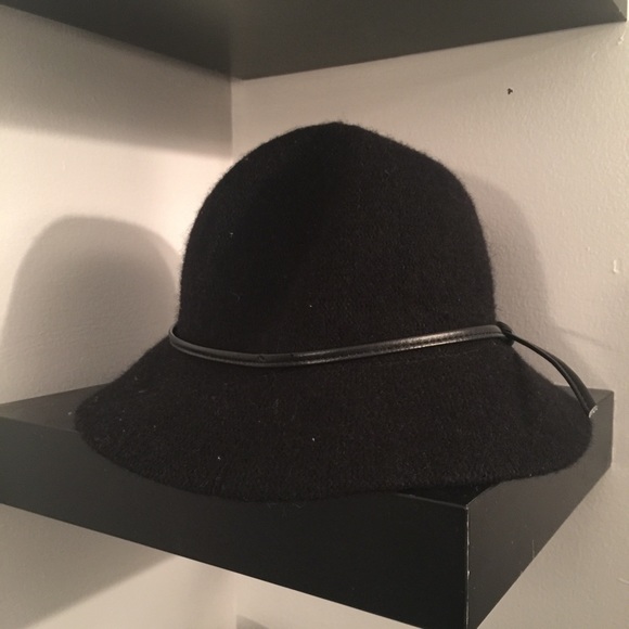Black wool hat