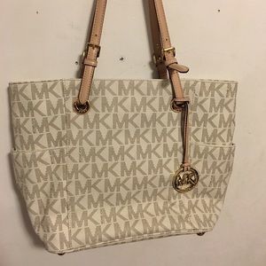 Michael Kors Signature Tote