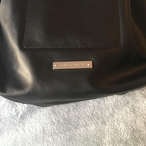 💕Vince Camuto drawstring purse - Picture 3 of 4