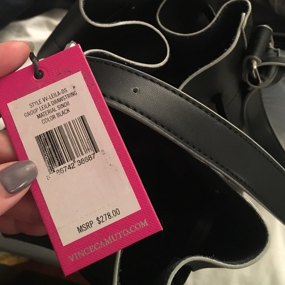 💕Vince Camuto drawstring purse - Picture 4 of 4