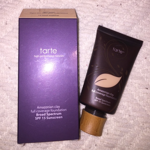 Tarte light beige clay foundation (NEW!)
