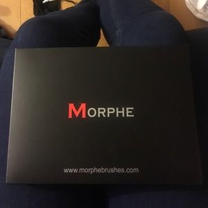 Brand NEW Morphe 35O palette