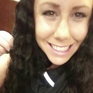 Meet your Posher, Vicky