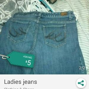 Buckle jeans