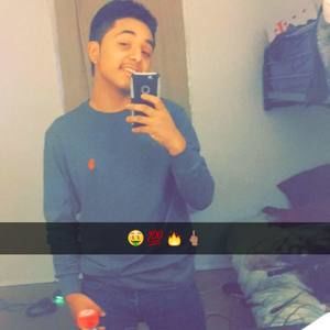 Meet your Posher, Moises