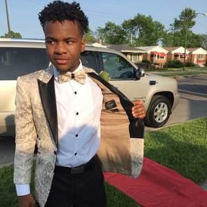 Meet your Posher, Deandre