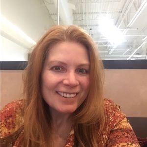 Meet your Posher, Eva