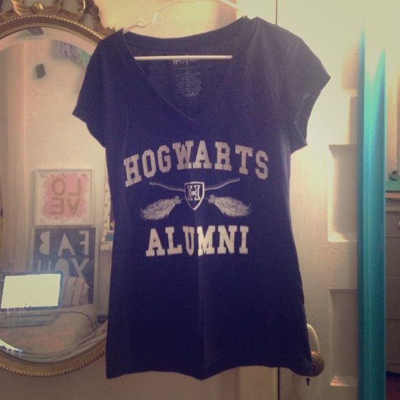 Harry Potter Dark Blue Hogwarts Alumni Tee (XL)