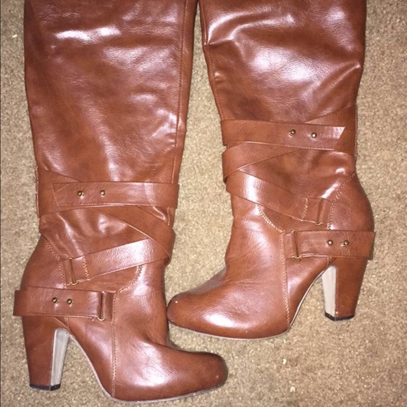 Boots Size 7