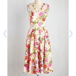 Modcloth "Bright and Shining Charmer" Dress NWT